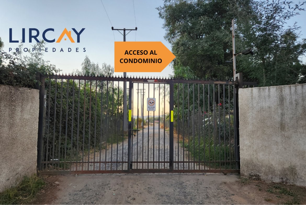 En Venta Parcela con Casa en San Rafael.