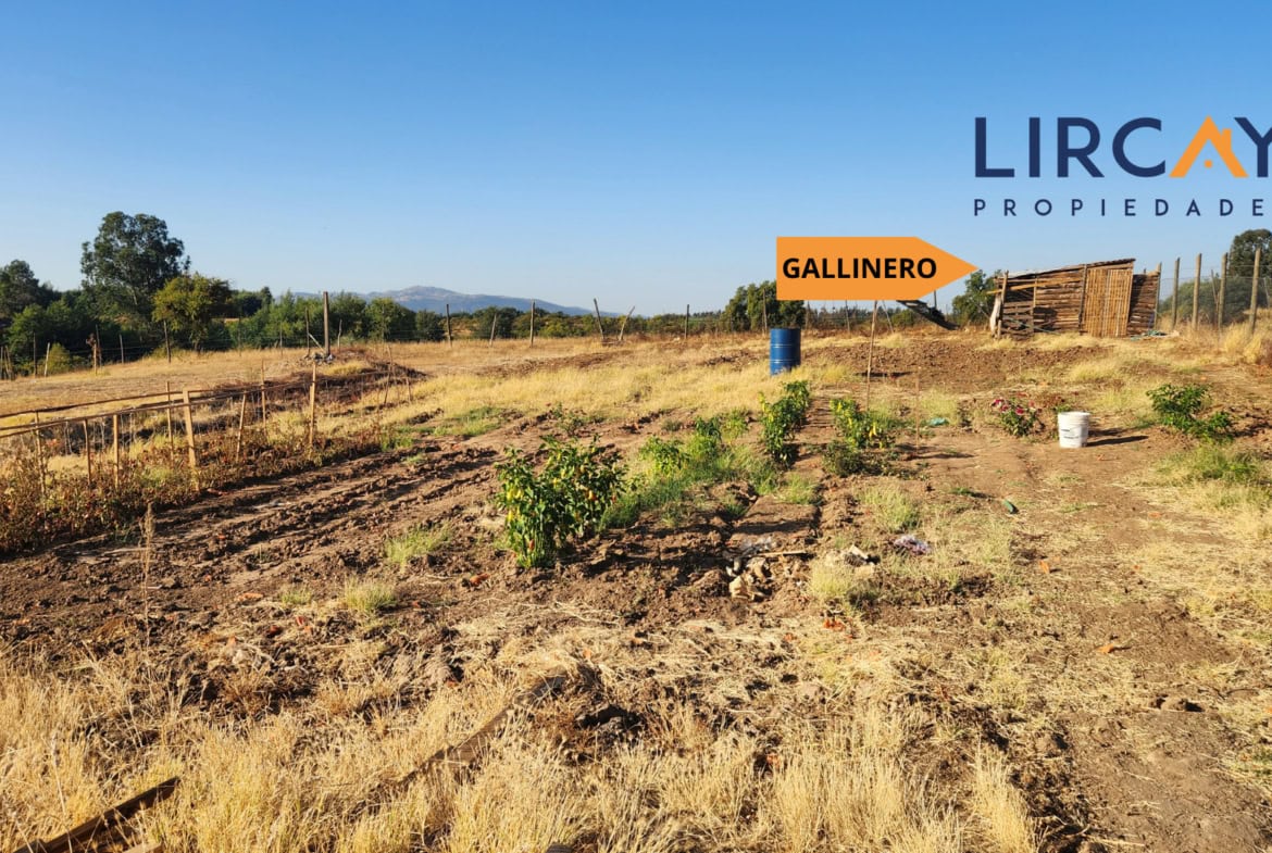 En Venta Parcela con Casa en San Rafael.