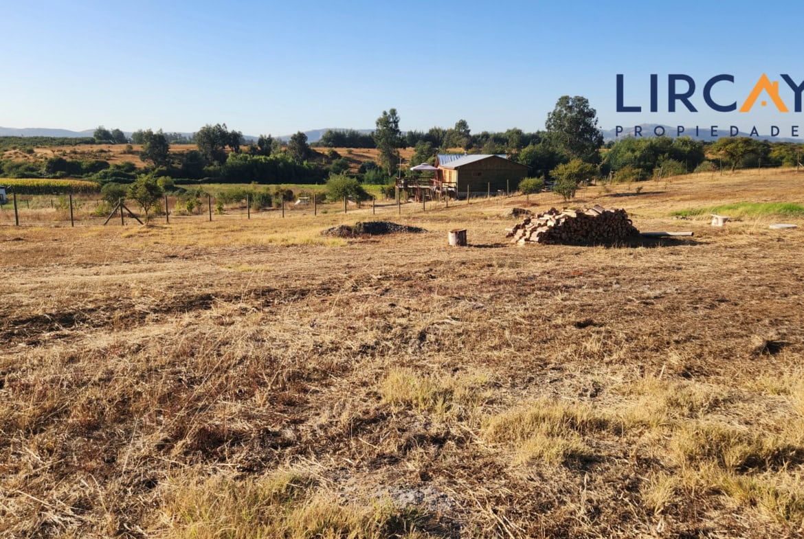 En Venta Parcela con Casa en San Rafael.