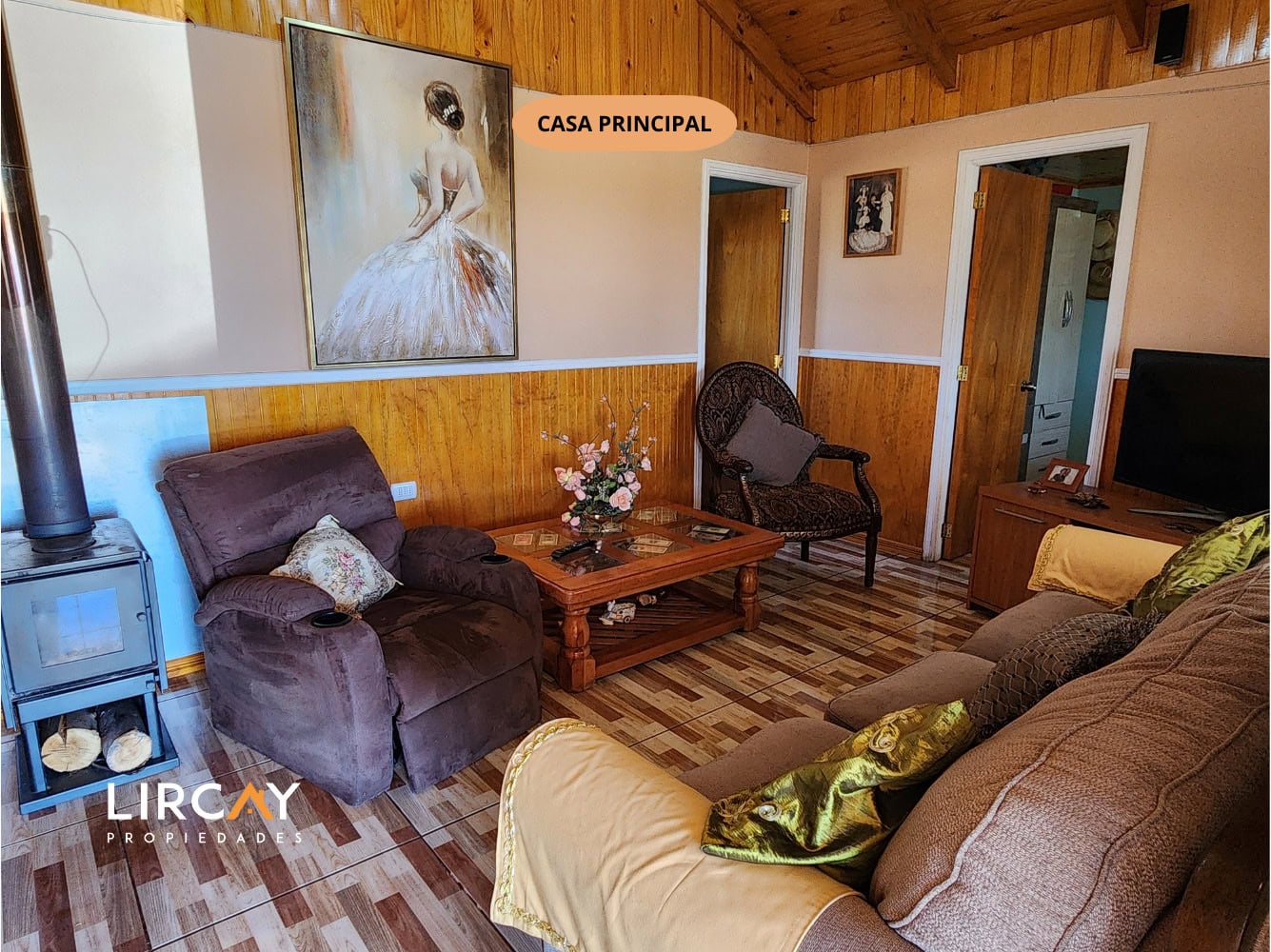 Parcela de 5.000 m² en San Rafael con Dos Casas Construidas y Terreno Plano