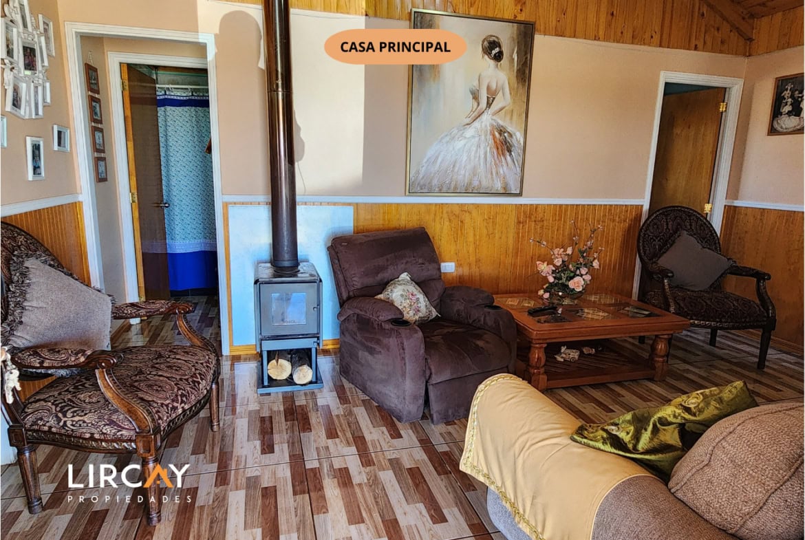 Parcela de 5.000 m² en San Rafael con Dos Casas Construidas y Terreno Plano