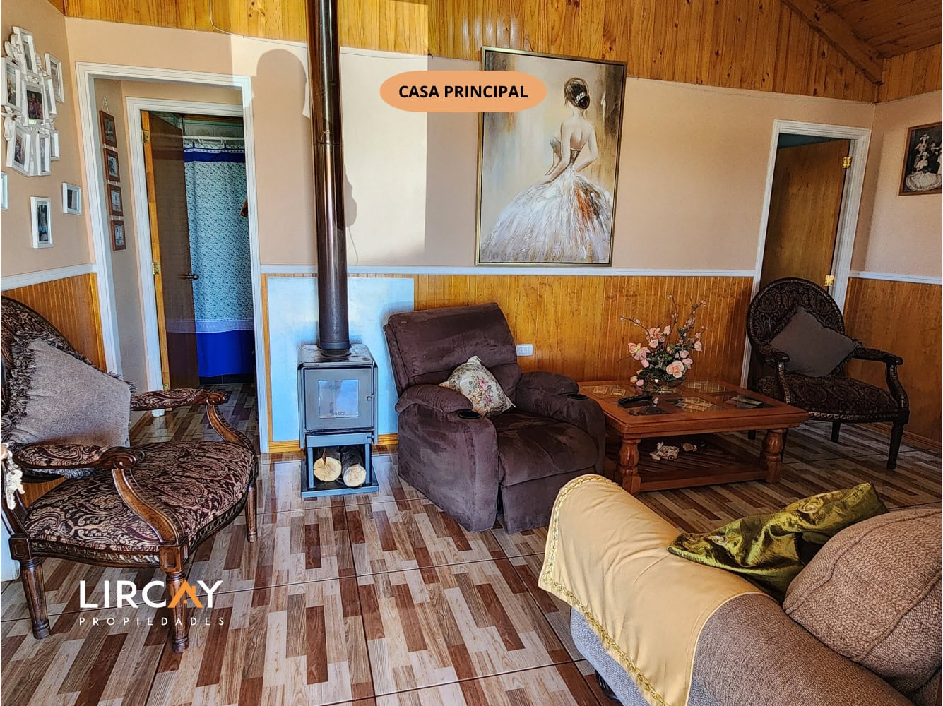 Parcela de 5.000 m² en San Rafael con Dos Casas Construidas y Terreno Plano