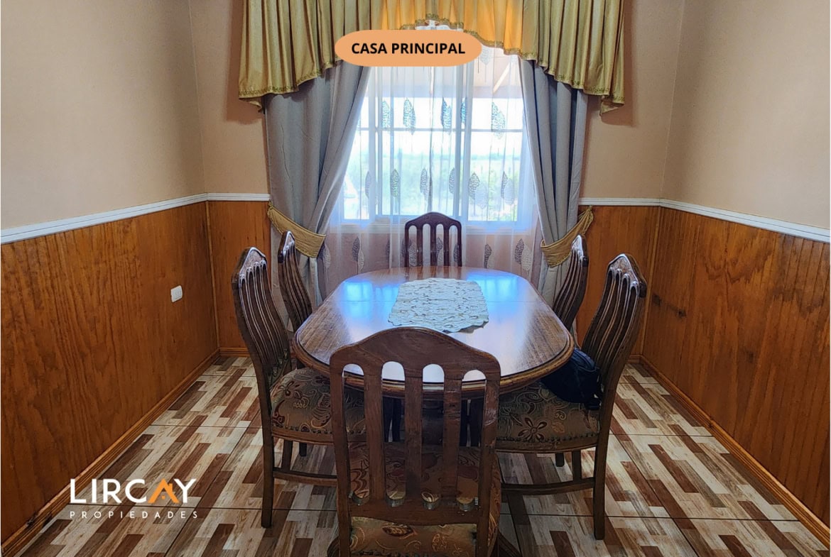 Parcela de 5.000 m² en San Rafael con Dos Casas Construidas y Terreno Plano