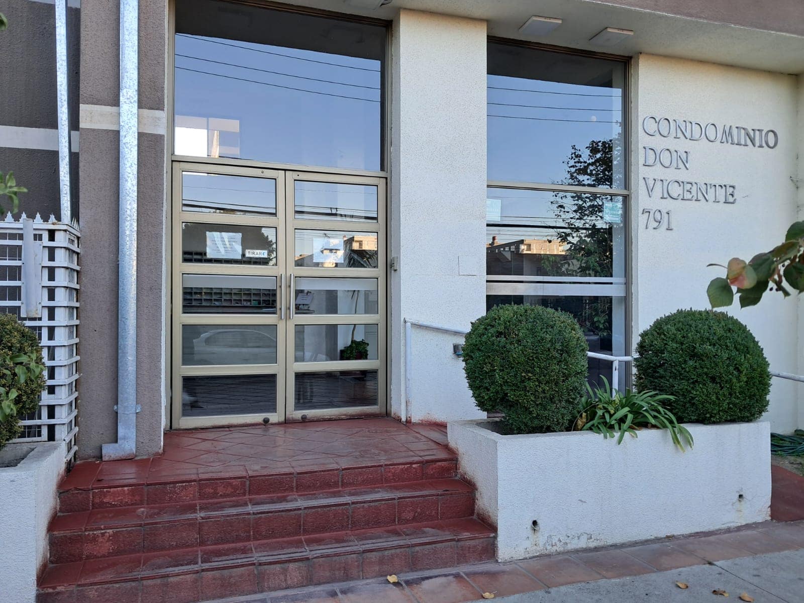 18 Vive en el corazón de Talca: departamento a pasos de Plaza de Armas con terraza y excelente conectividad!
