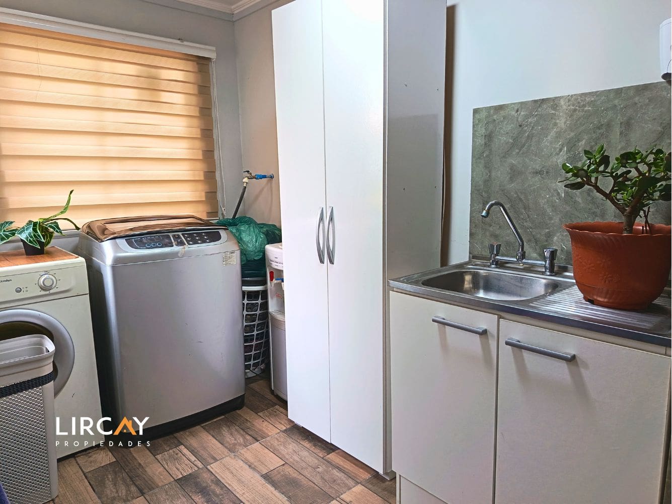 14 Encantadora y Espaciosa Casa de 1 Piso en Venta, Talca!