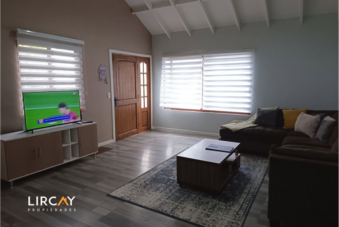 Encantadora y Espaciosa Casa de 1 Piso en Venta, Talca!
