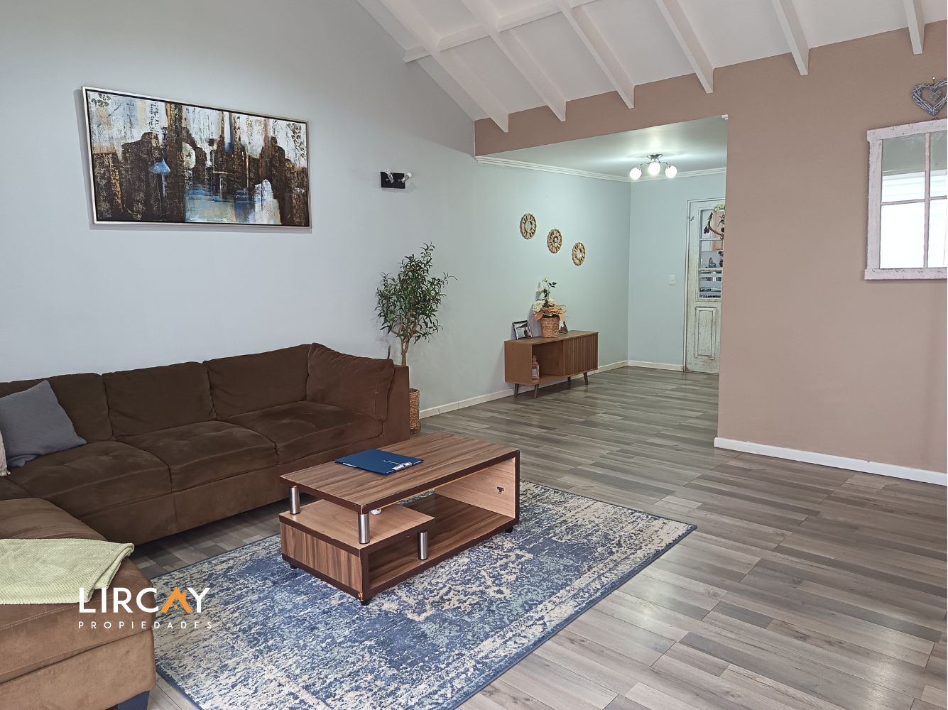 4 Encantadora y Espaciosa Casa de 1 Piso en Venta, Talca!