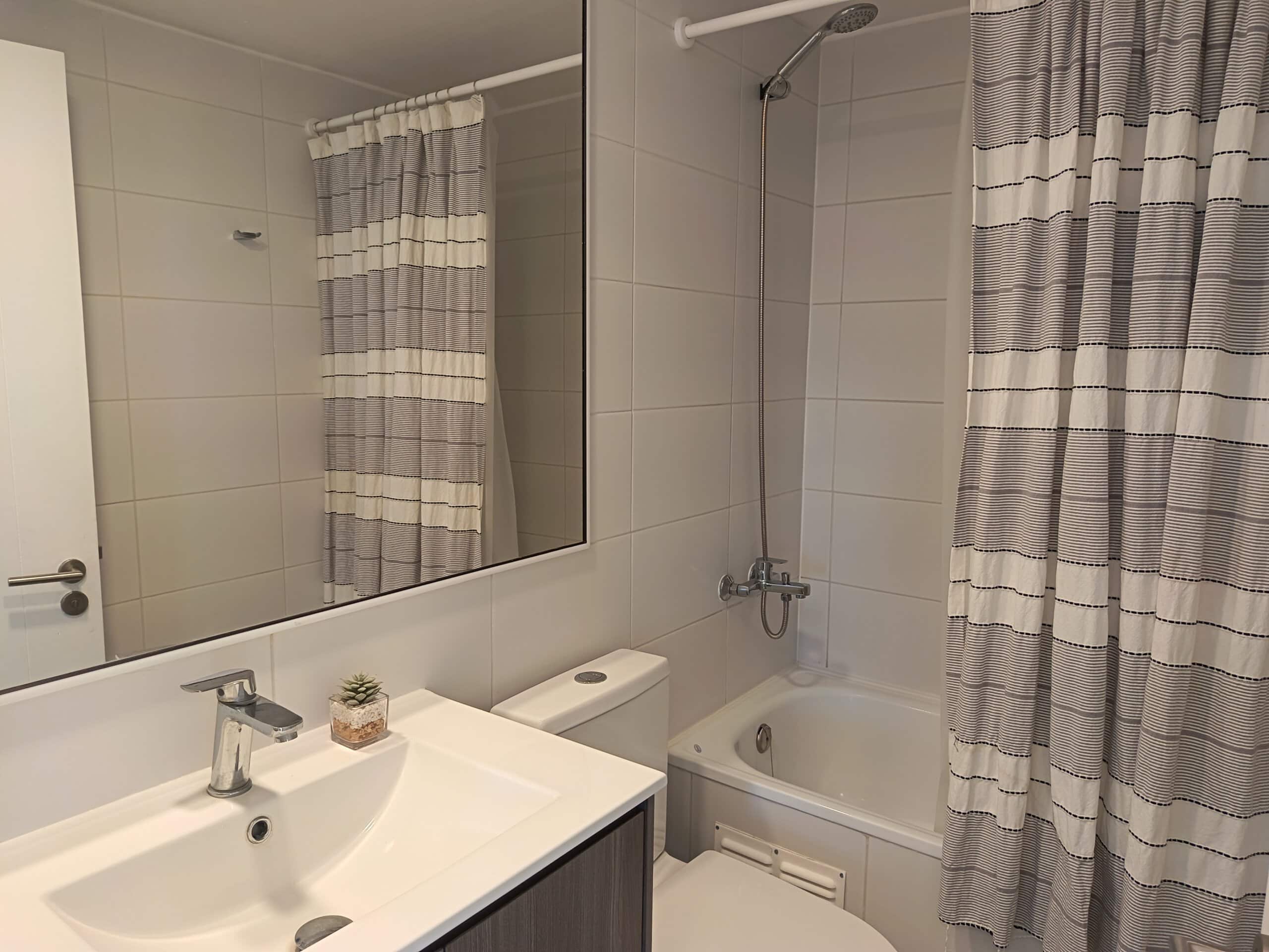 Departamento nuevo y amoblado en Arriendo en Talca. Frente UTAL